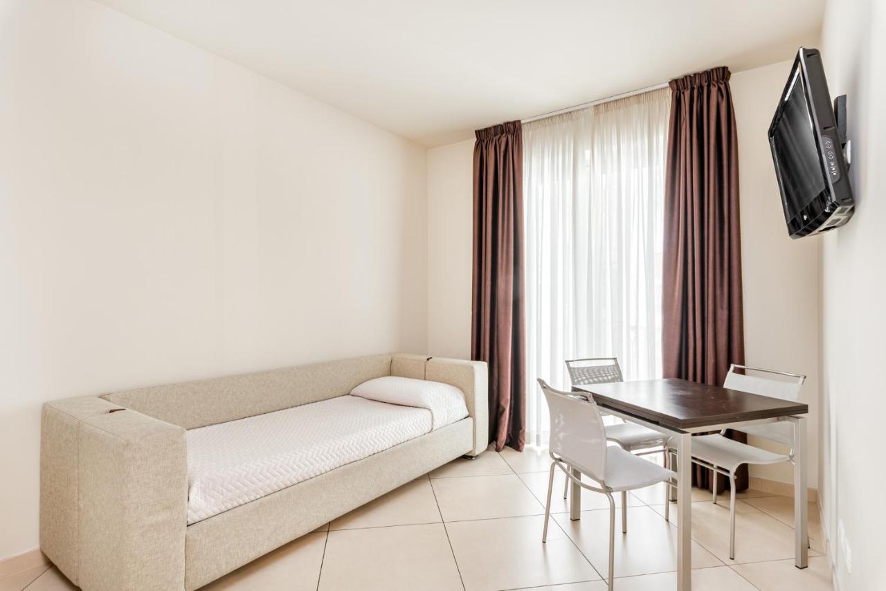 Hotel & Residence Exclusive Marina Di Carrara Exterior foto